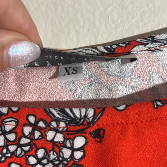 bryn Walker Red Floral Blouse - Picture 4 of 5